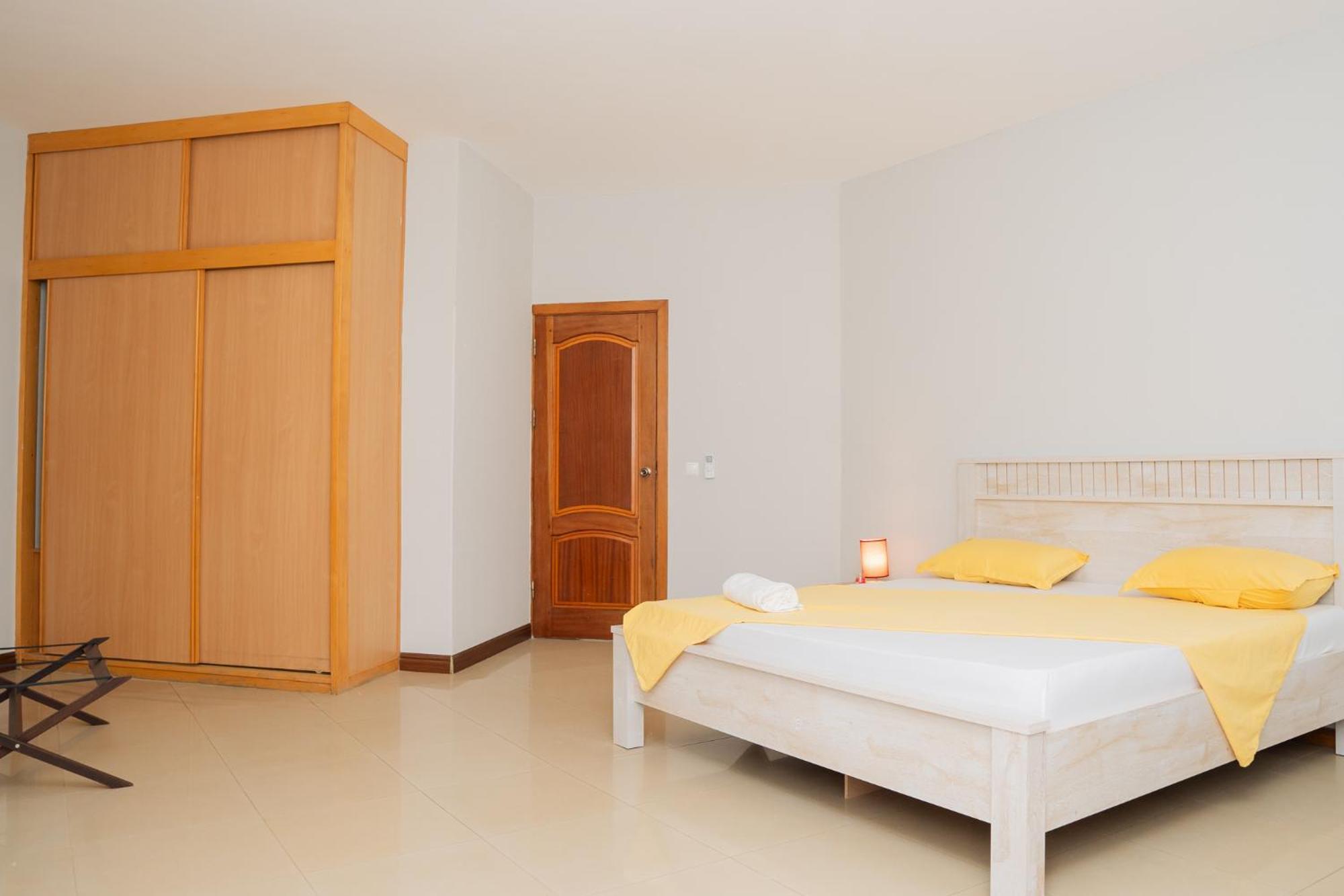 Praia Guest House المظهر الخارجي الصورة
