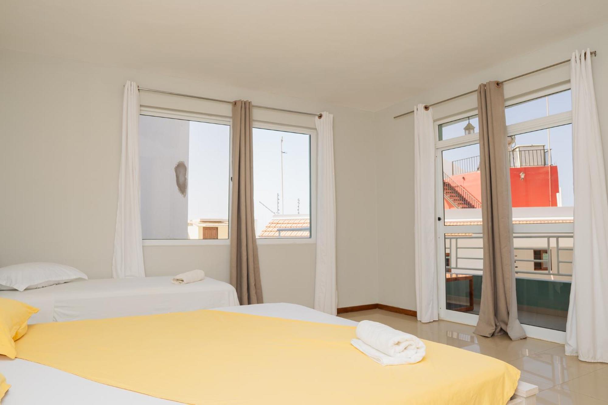 Praia Guest House المظهر الخارجي الصورة